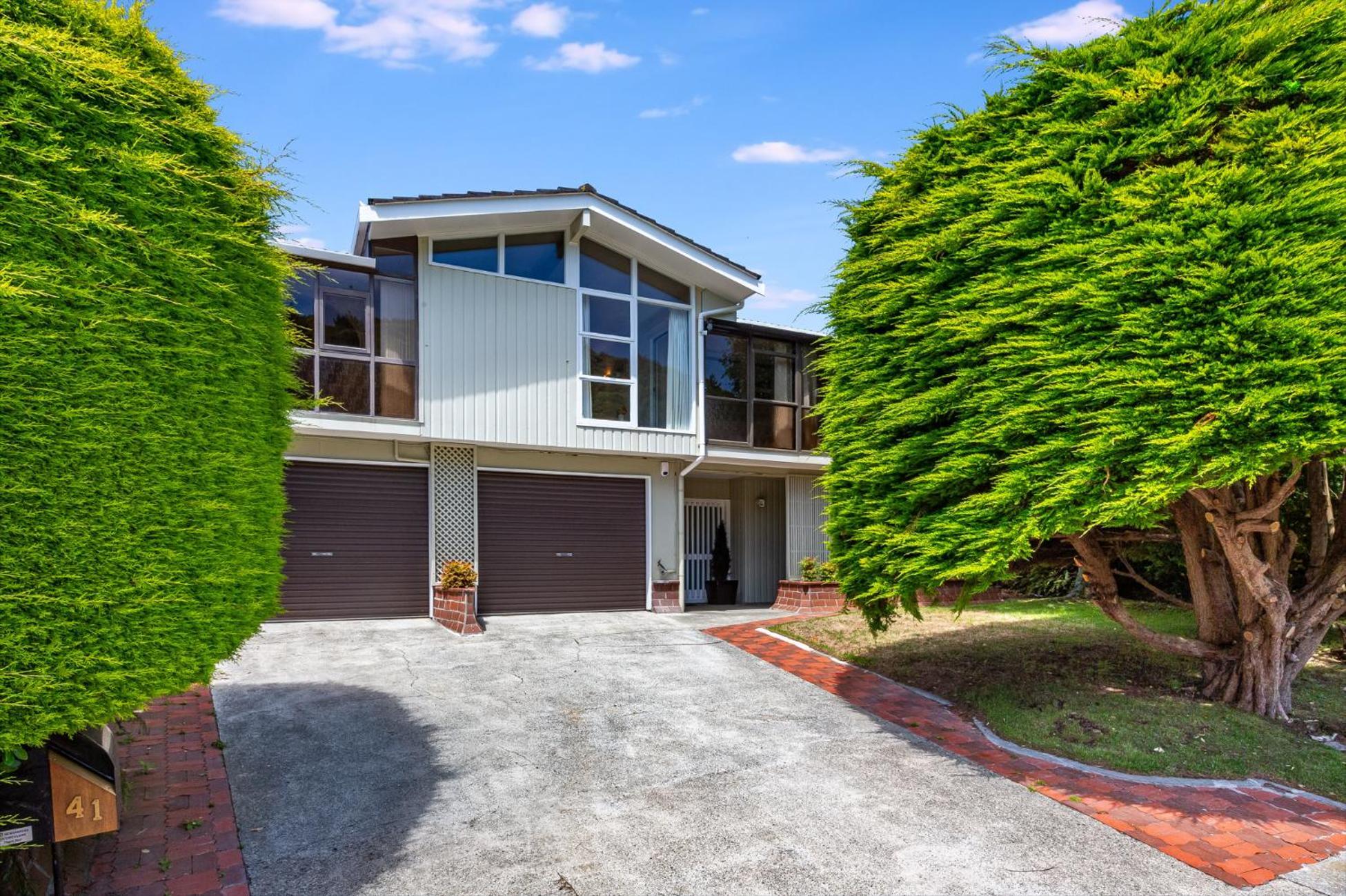 Retro 4 Bedroom Home, Warm And Welcoming, Quiet Location Porirua Buitenkant foto